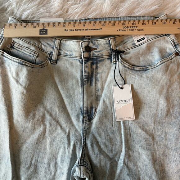Judy Blue Jeans Women 18W Blue Denim Ultra Acid Wash Slim Fit High Waist NWT - Picture 8 of 11